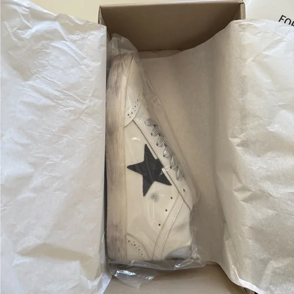 Golden Goose Mid Star Sneakers - Cream and Black - Picture 4 of 6